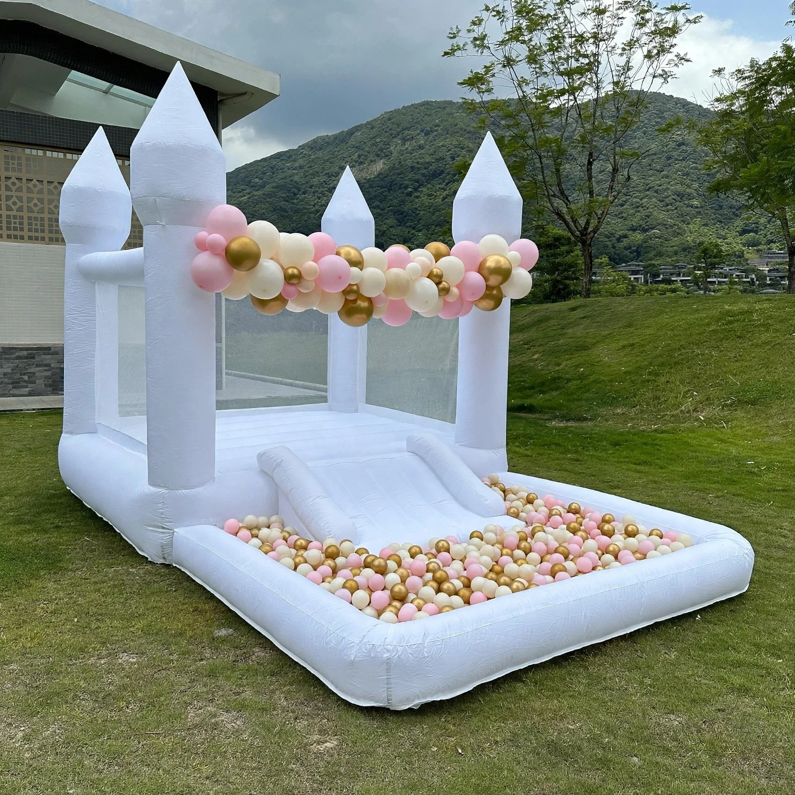 White Castle Bounce House with Slide & Splash Pool / Ball Pit (12.7 x 6.2 x 7.3 FT)